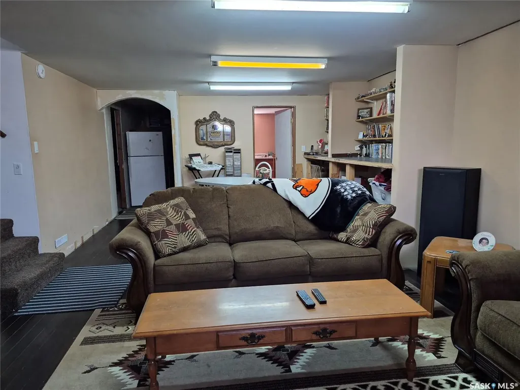 317 2nd Street W Ponteix SK S0N 1Z0