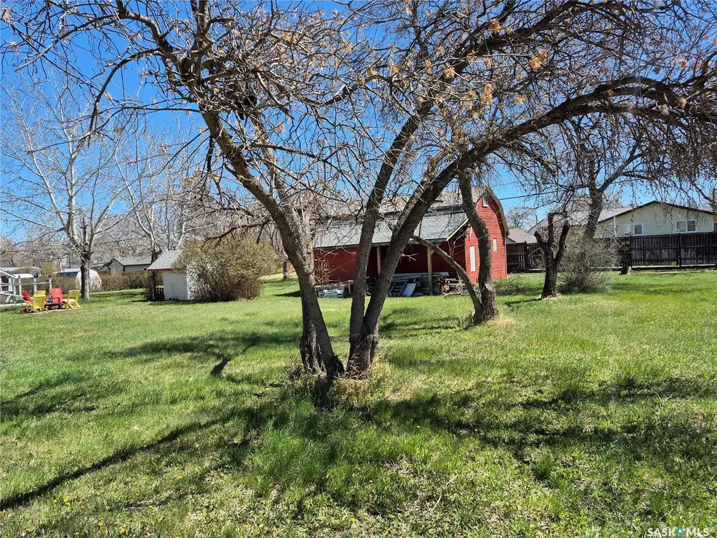317 2nd Street W Ponteix SK S0N 1Z0