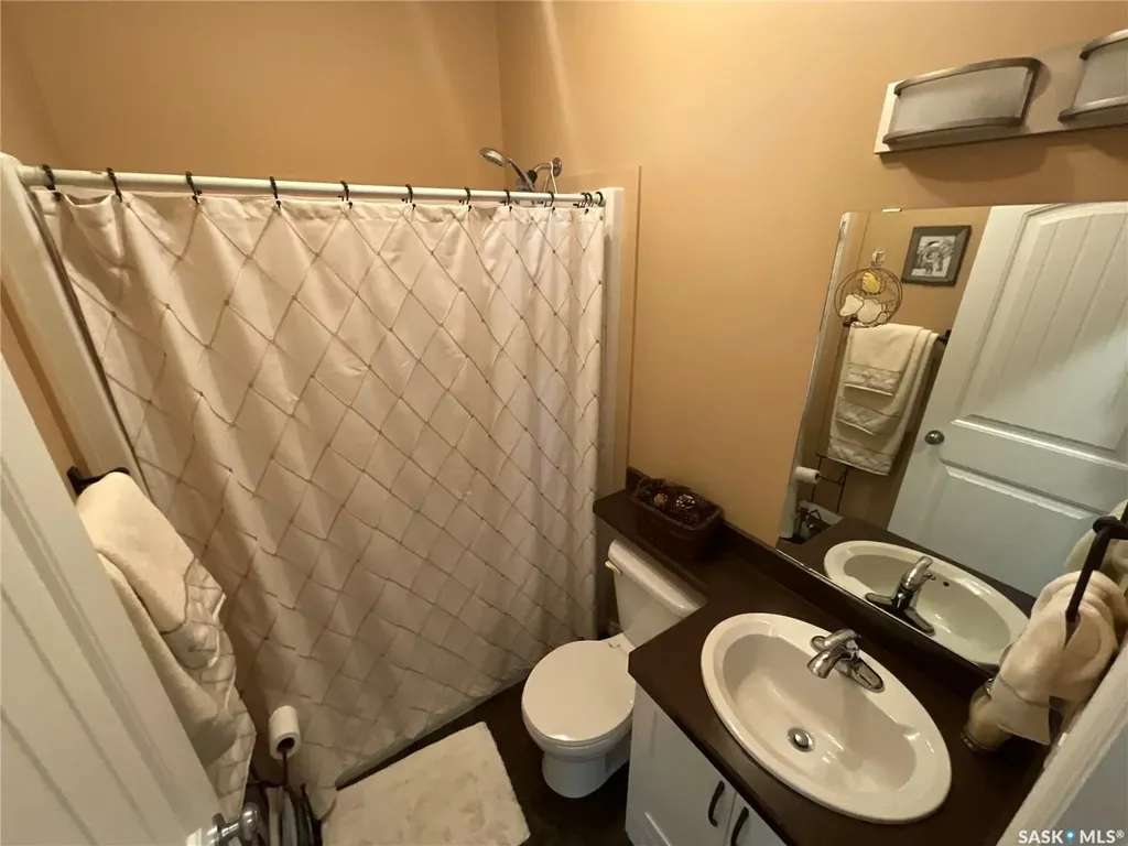 1590 4th Avenue NW Moose Jaw SK S6J 0A5