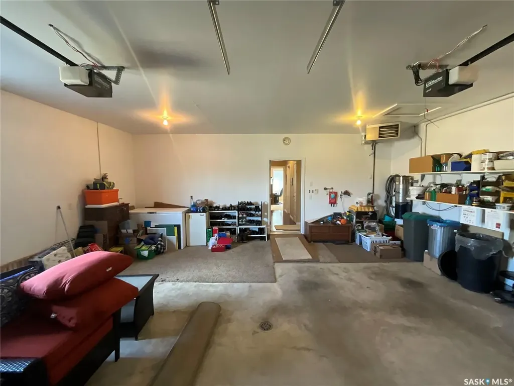 1590 4th Avenue NW Moose Jaw SK S6J 0A5