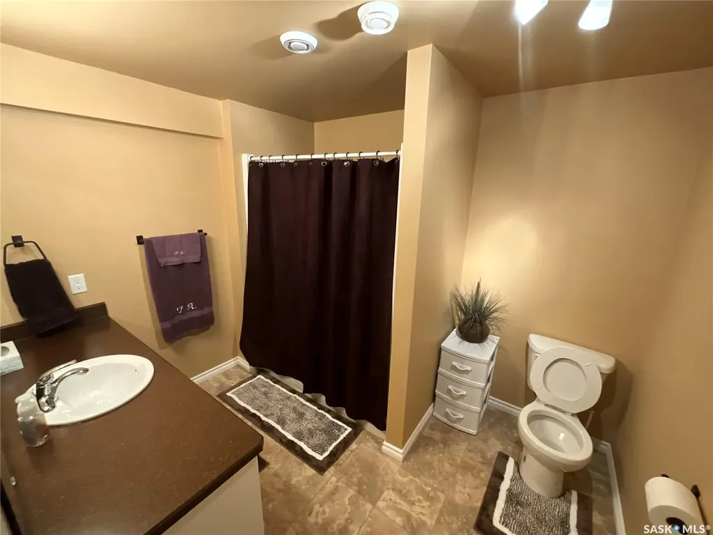 1590 4th Avenue NW Moose Jaw SK S6J 0A5