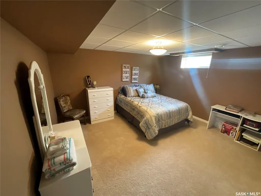 1590 4th Avenue NW Moose Jaw SK S6J 0A5