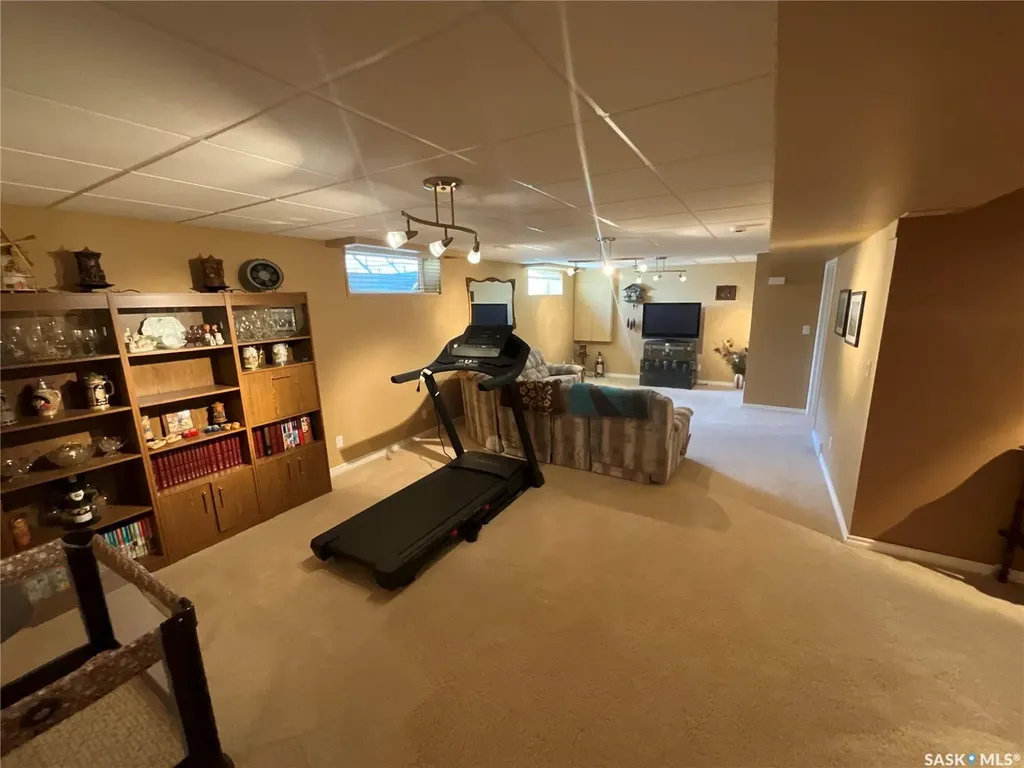 1590 4th Avenue NW Moose Jaw SK S6J 0A5
