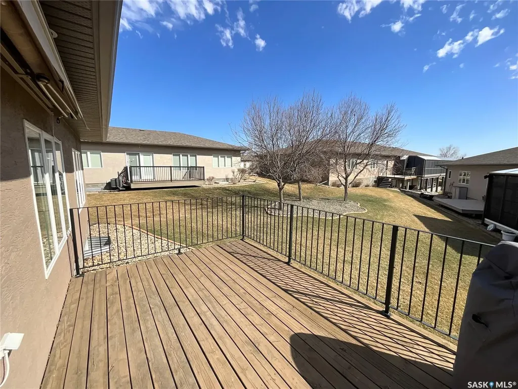 1590 4th Avenue NW Moose Jaw SK S6J 0A5