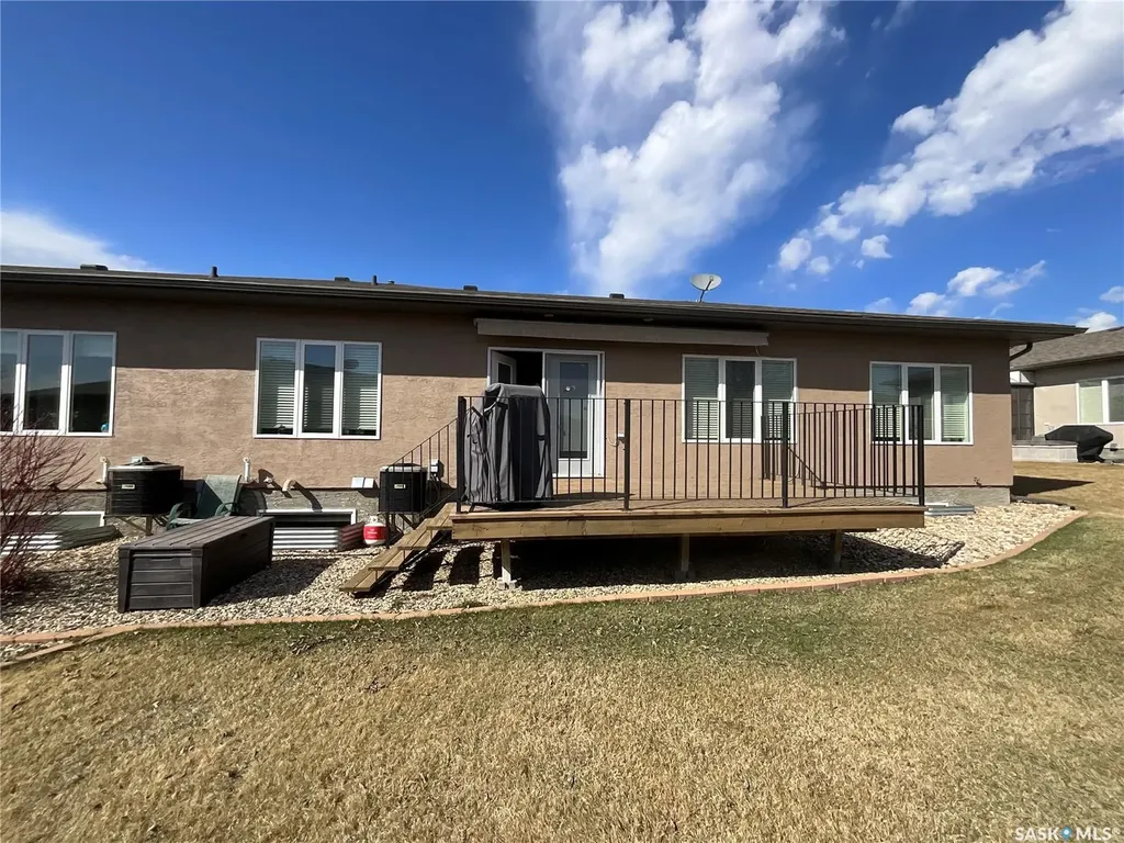 1590 4th Avenue NW Moose Jaw SK S6J 0A5