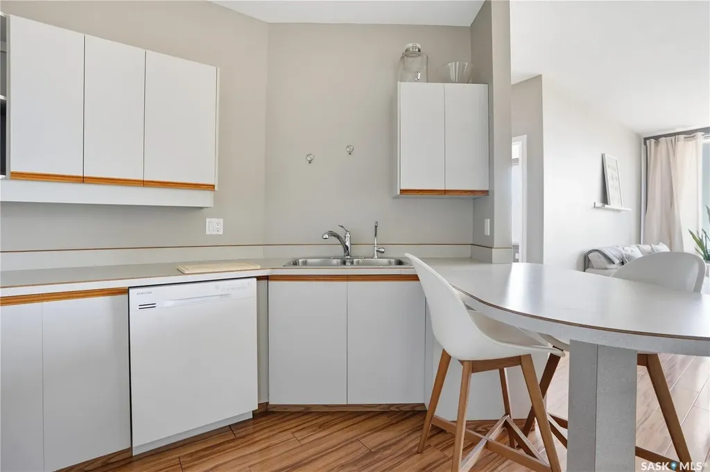 1867 Hamilton Street Regina SK S4P 2C2