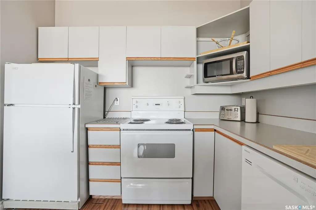 1867 Hamilton Street Regina SK S4P 2C2