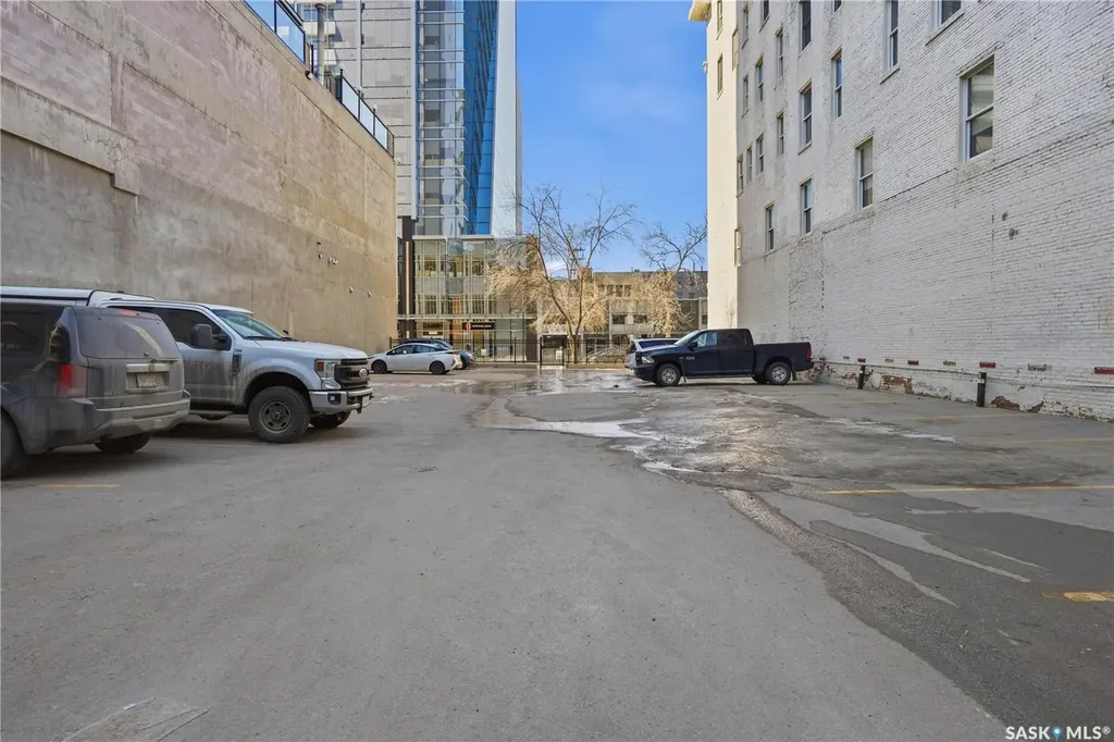 1867 Hamilton Street Regina SK S4P 2C2