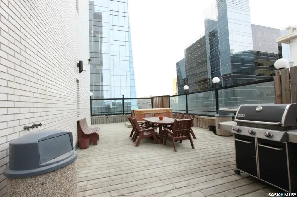 1867 Hamilton Street Regina SK S4P 2C2