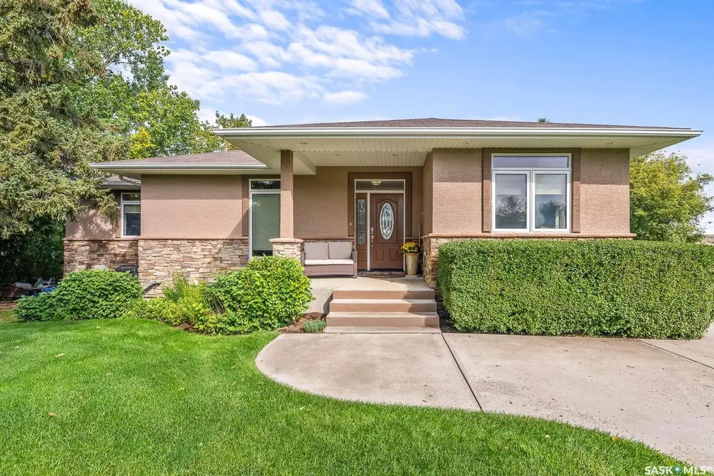 914 Tatanka Drive Sun Valley SK S6H 4P2