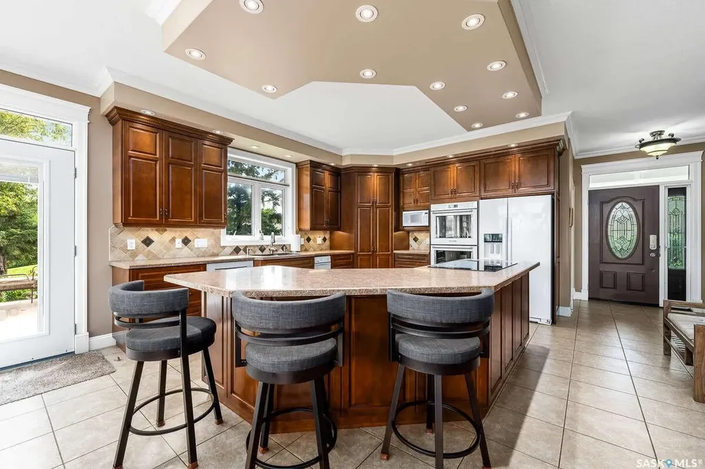 914 Tatanka Drive Sun Valley SK S6H 4P2