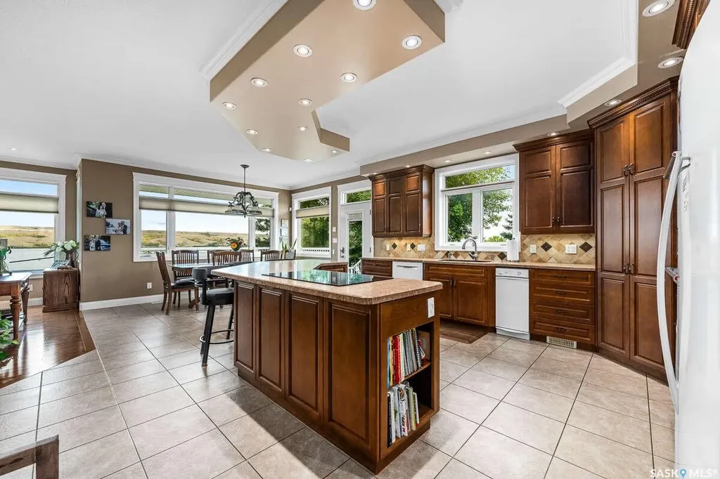 914 Tatanka Drive Sun Valley SK S6H 4P2