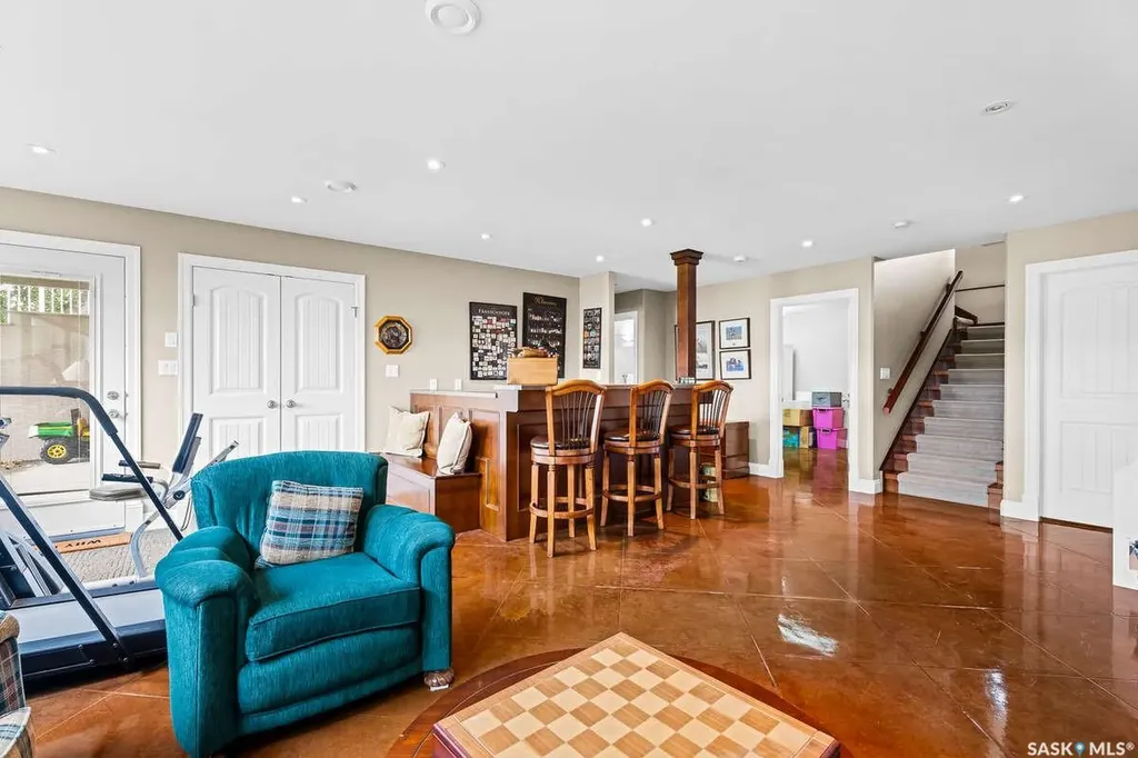 914 Tatanka Drive Sun Valley SK S6H 4P2