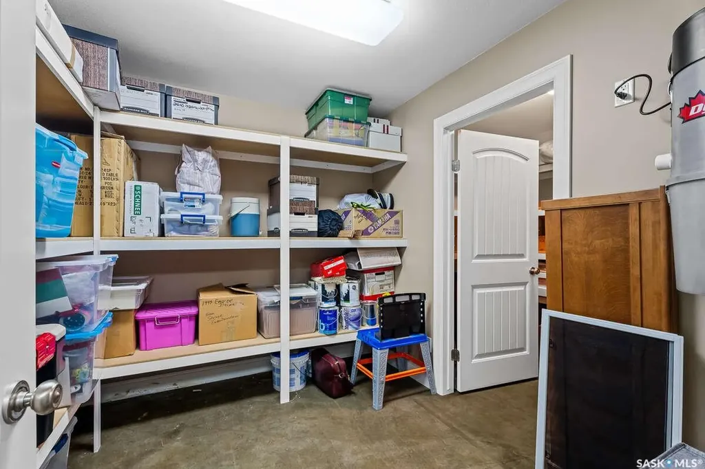 914 Tatanka Drive Sun Valley SK S6H 4P2