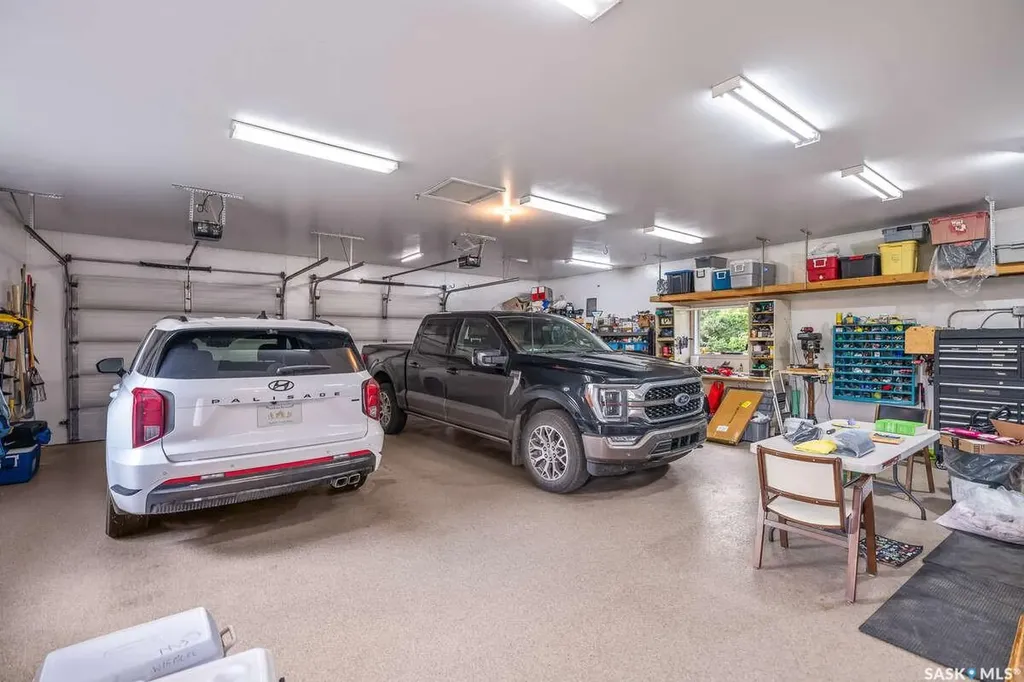 914 Tatanka Drive Sun Valley SK S6H 4P2