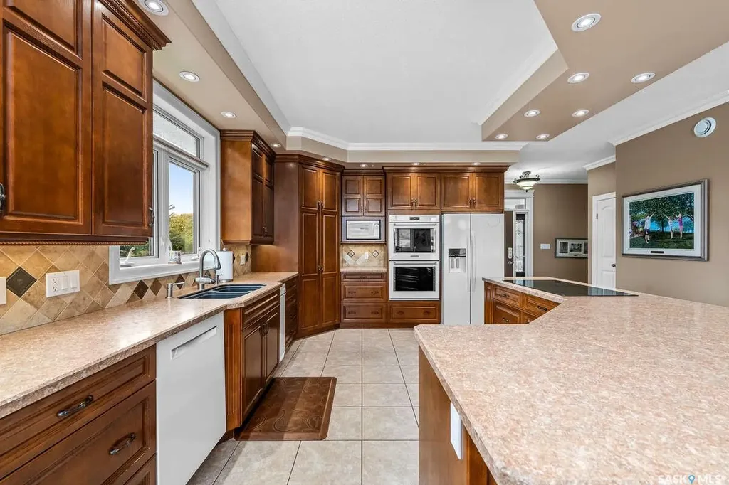 914 Tatanka Drive Sun Valley SK S6H 4P2