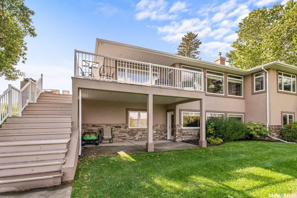 914 Tatanka Drive Sun Valley SK S6H 4P2