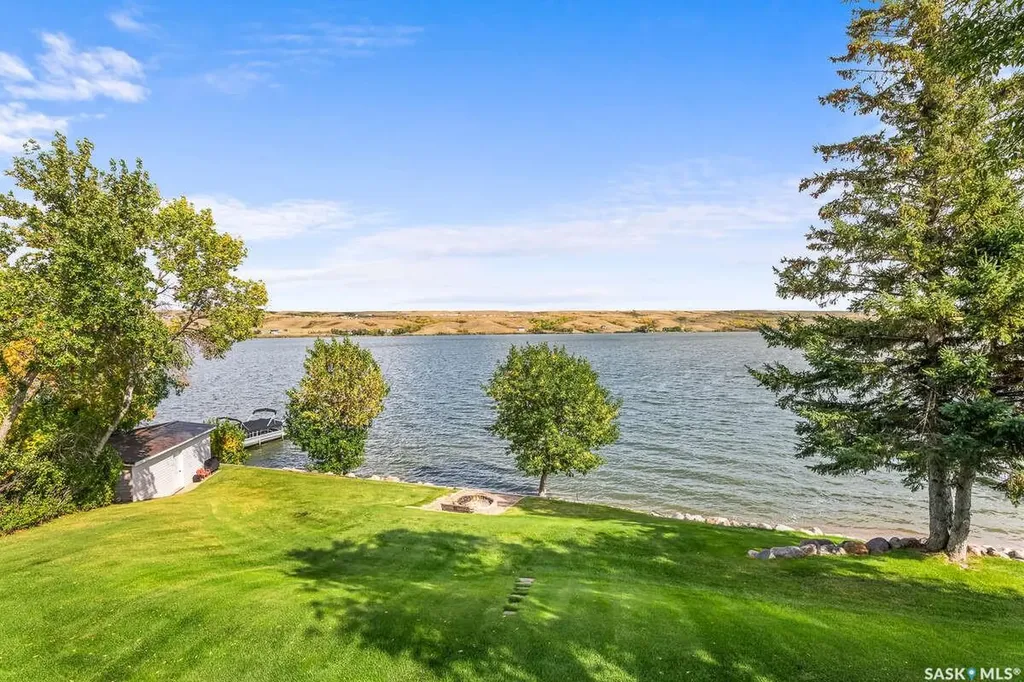 914 Tatanka Drive Sun Valley SK S6H 4P2