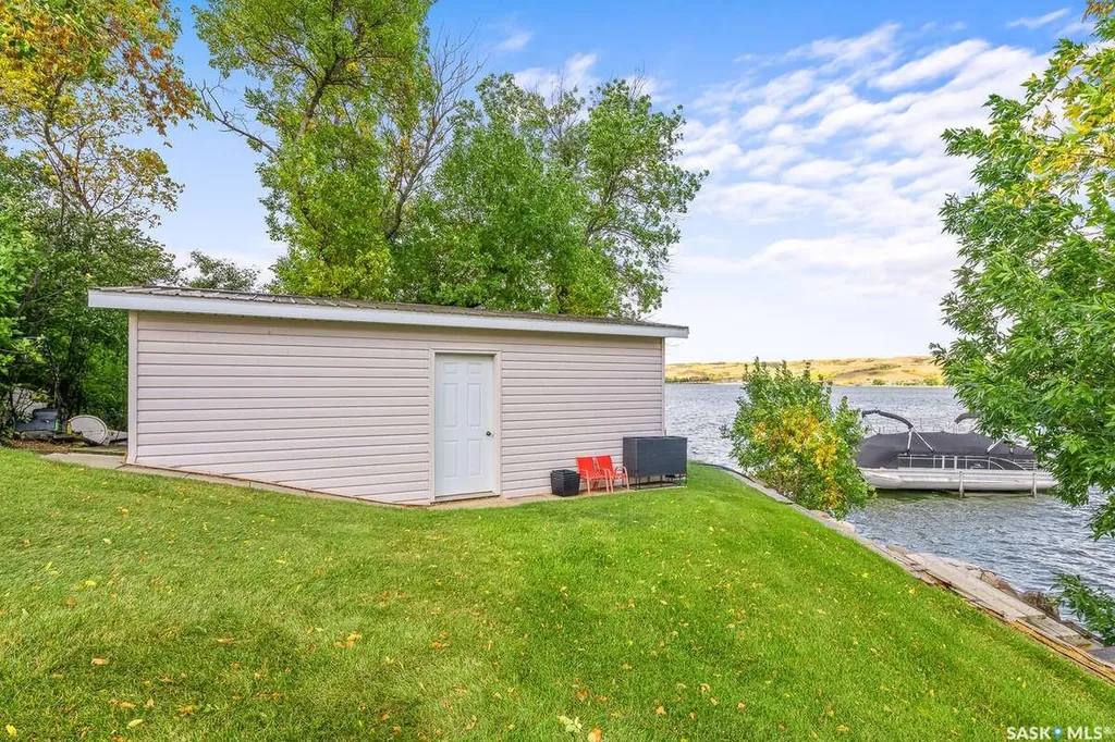 914 Tatanka Drive Sun Valley SK S6H 4P2