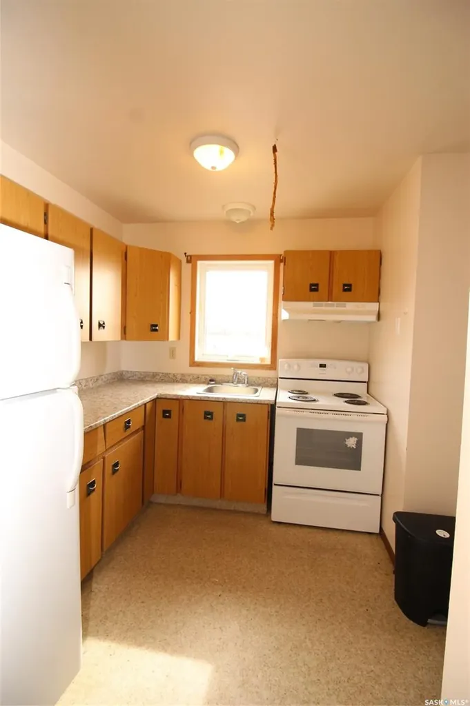 310-320 Railway Avenue W Val Marie SK S0N 2T0