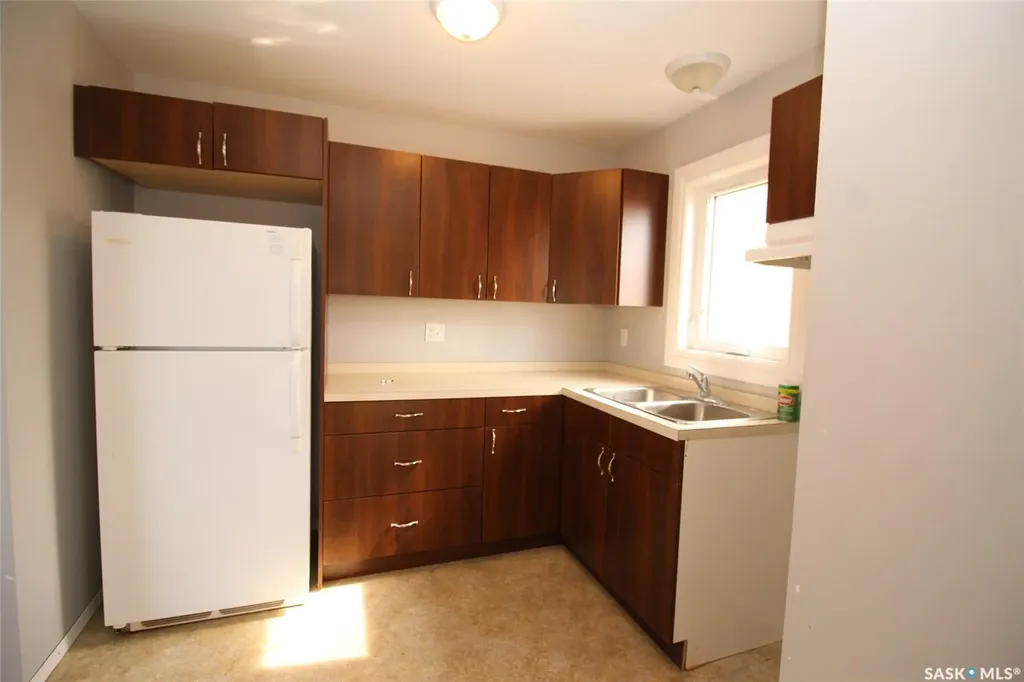 310-320 Railway Avenue W Val Marie SK S0N 2T0