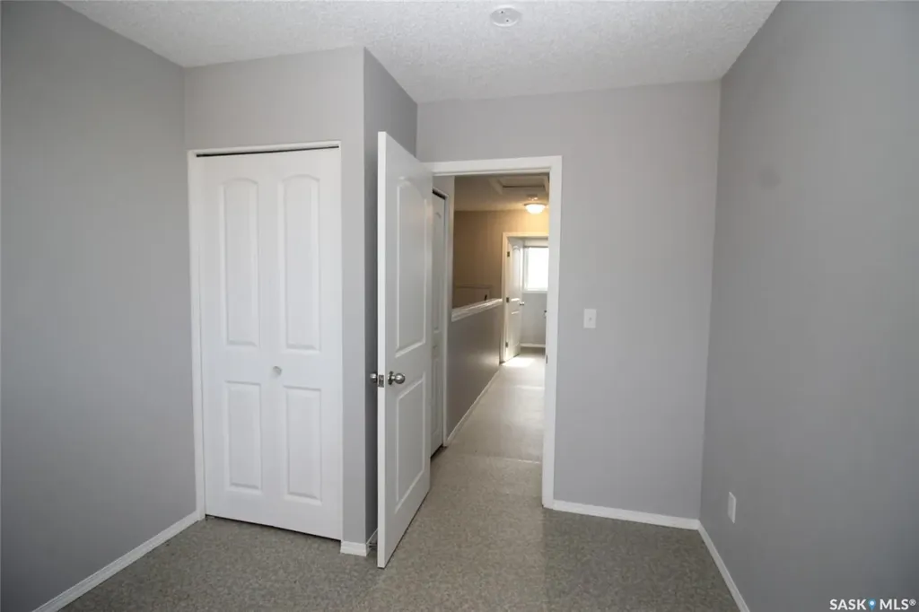 310-320 Railway Avenue W Val Marie SK S0N 2T0