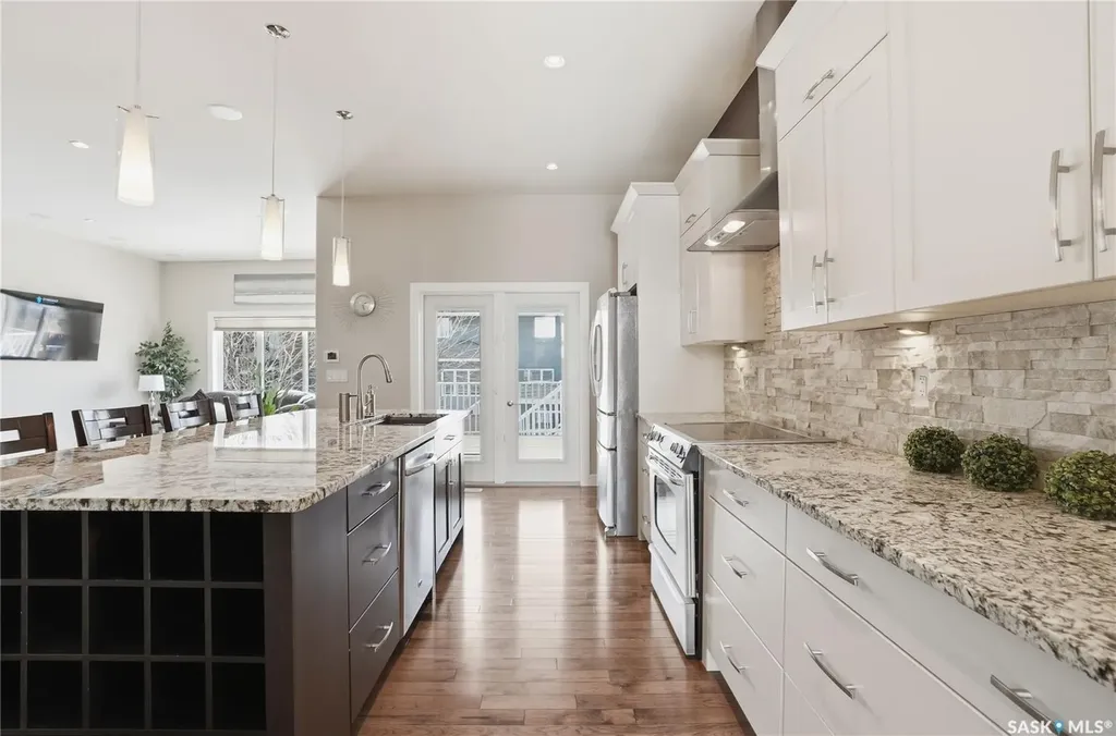 1807 Pohorecky Crescent Saskatoon SK S7W 0J2