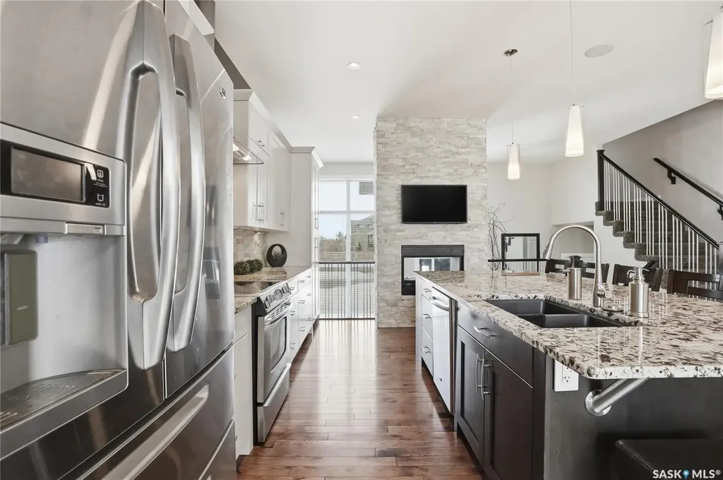 1807 Pohorecky Crescent Saskatoon SK S7W 0J2