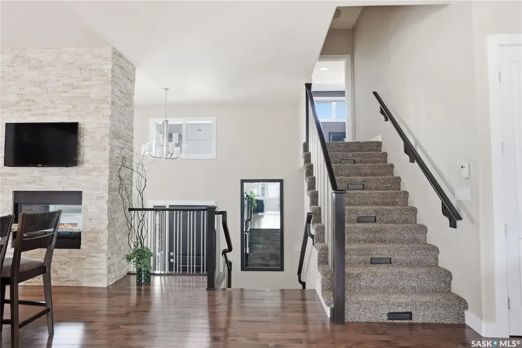 1807 Pohorecky Crescent Saskatoon SK S7W 0J2