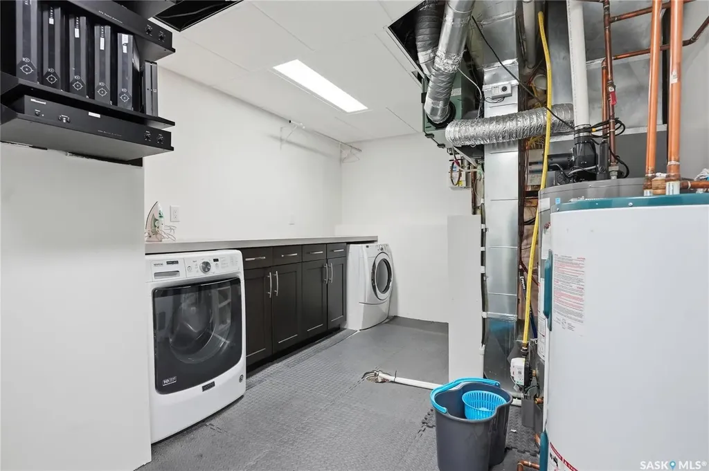 1807 Pohorecky Crescent Saskatoon SK S7W 0J2