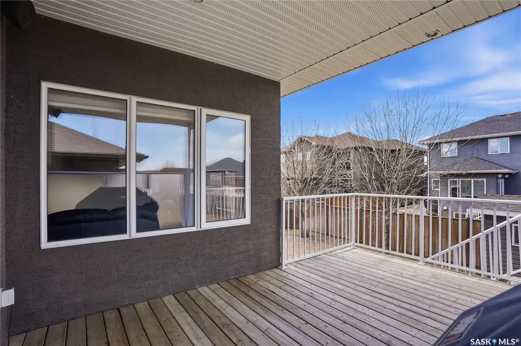 1807 Pohorecky Crescent Saskatoon SK S7W 0J2