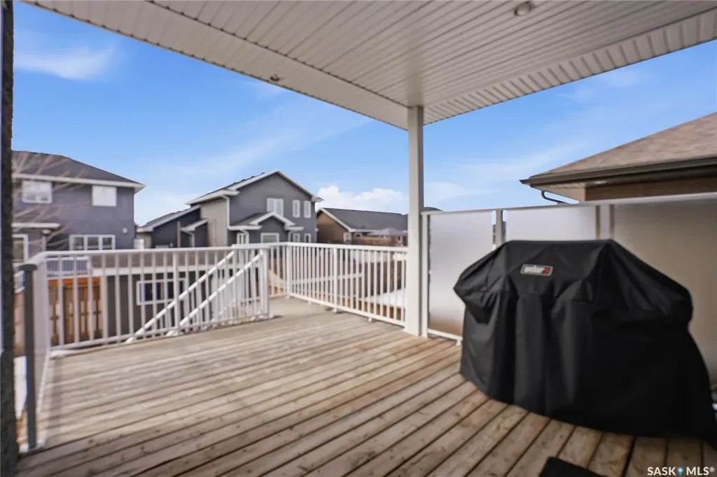 1807 Pohorecky Crescent Saskatoon SK S7W 0J2