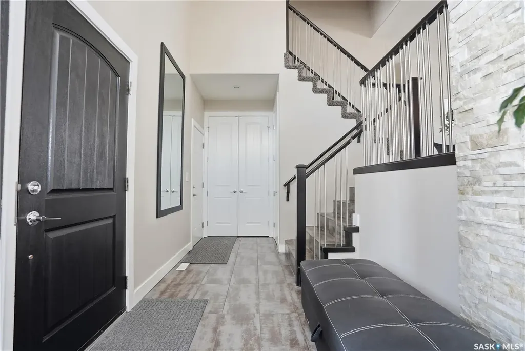 1807 Pohorecky Crescent Saskatoon SK S7W 0J2