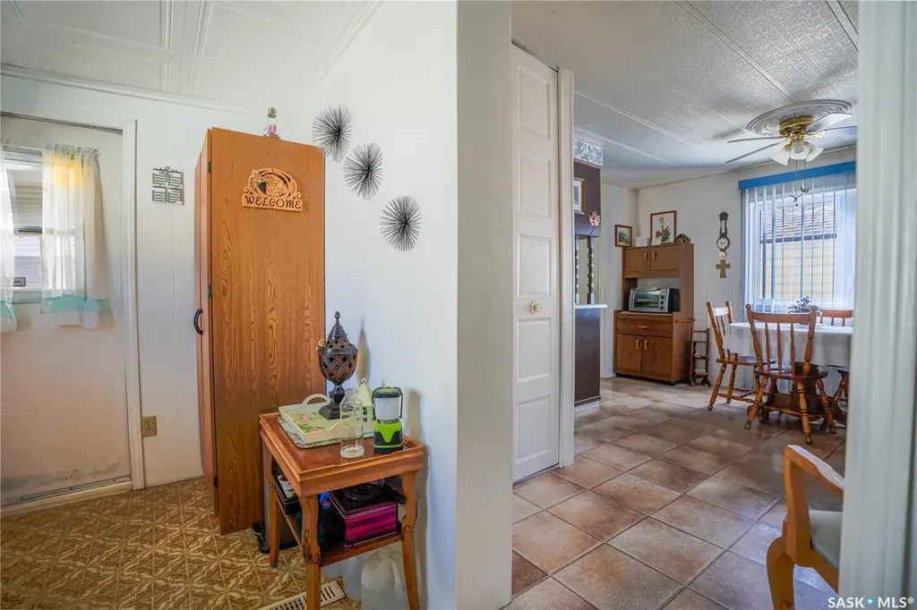 1455 9th Avenue NE Moose Jaw SK S6J 0A9