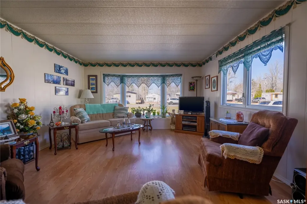 1455 9th Avenue NE Moose Jaw SK S6J 0A9