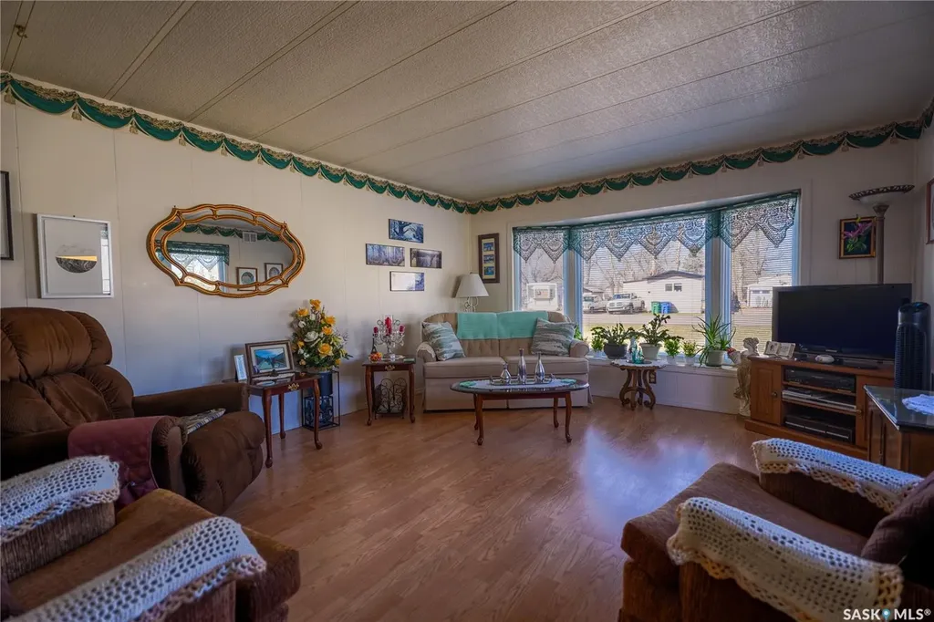 1455 9th Avenue NE Moose Jaw SK S6J 0A9