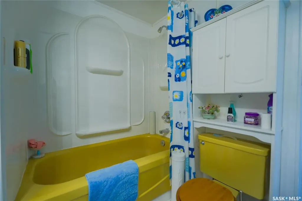 1455 9th Avenue NE Moose Jaw SK S6J 0A9