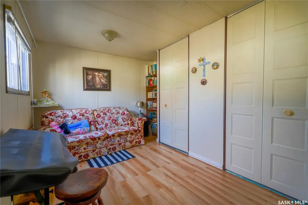 1455 9th Avenue NE Moose Jaw SK S6J 0A9