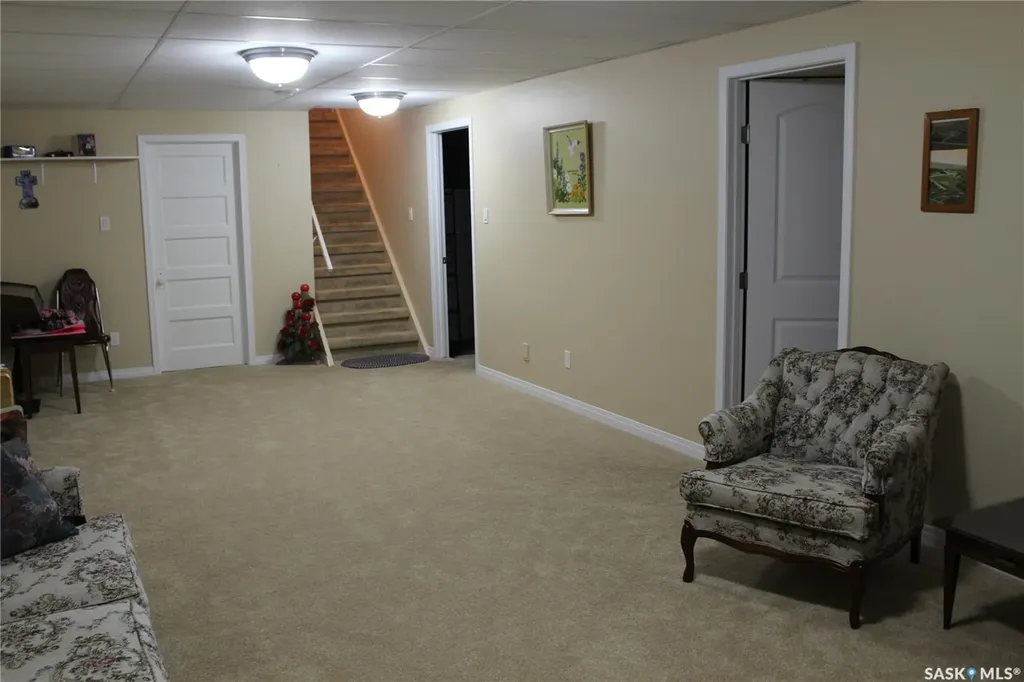 702 2nd Street W Wilkie SK S0K 4W0