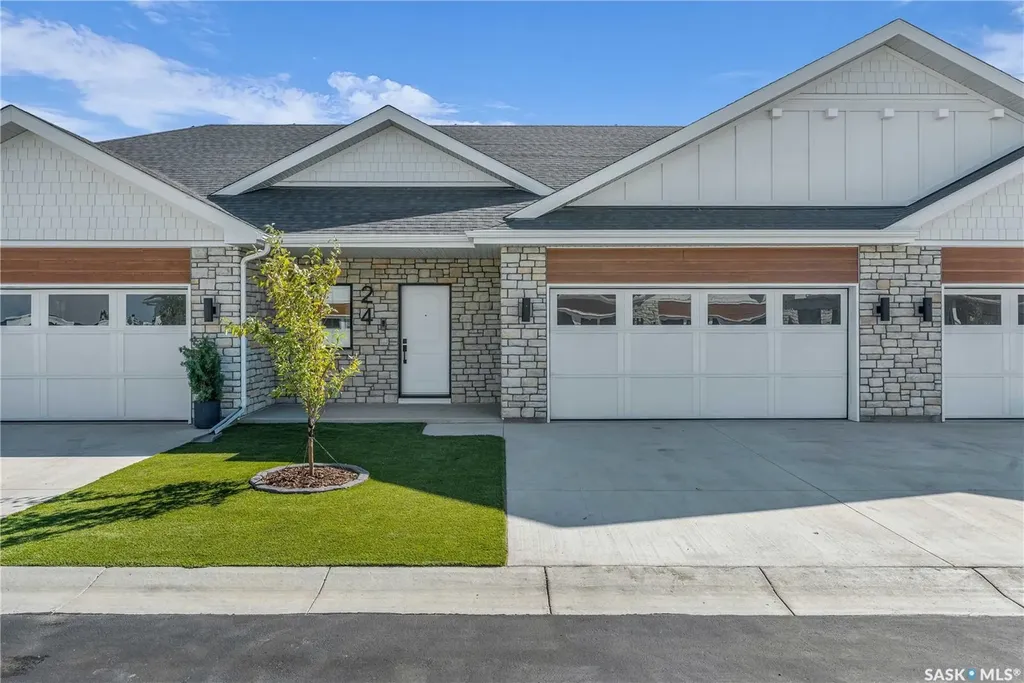 720 Brighton Boulevard Saskatoon SK S7V 1X1