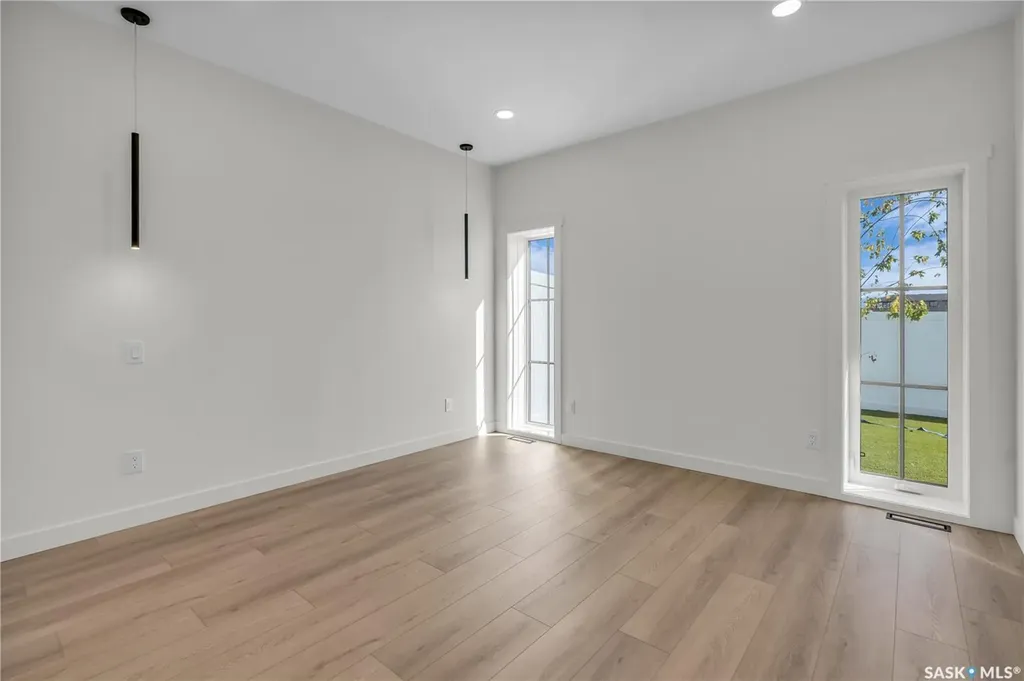 720 Brighton Boulevard Saskatoon SK S7V 1X1