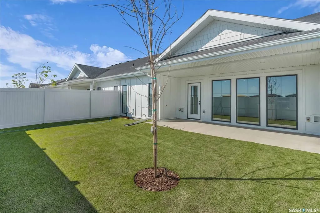 720 Brighton Boulevard Saskatoon SK S7V 1X1