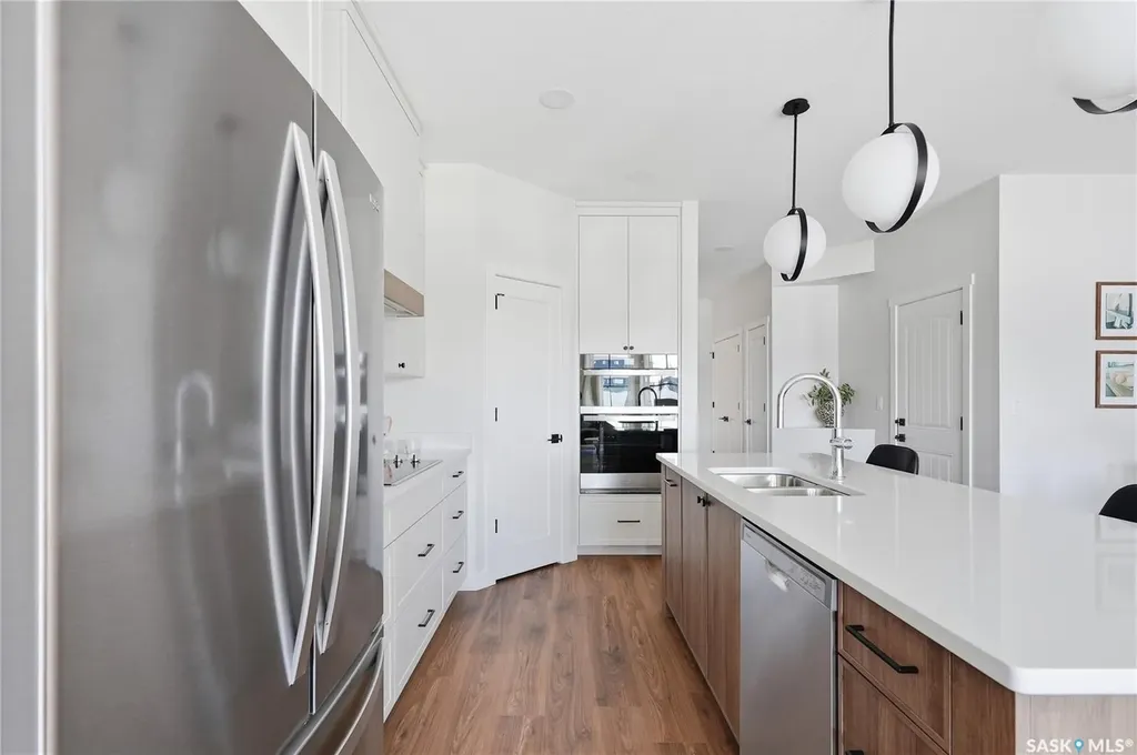 720 Brighton Boulevard Saskatoon SK S7V 1X1
