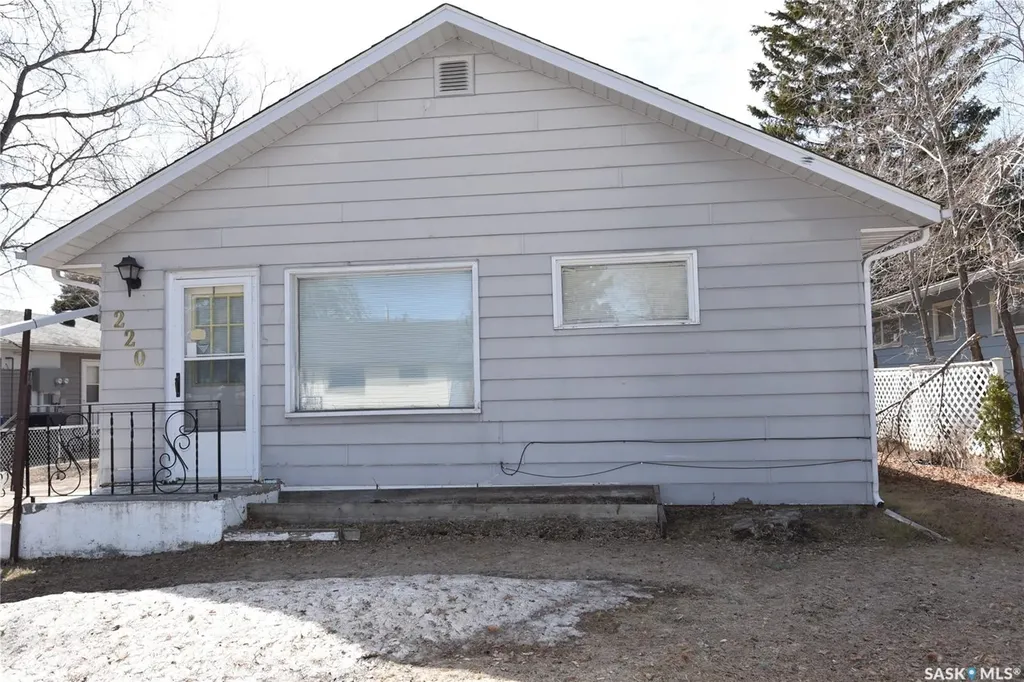 220 2nd Street E Nipawin SK S0E 1E0