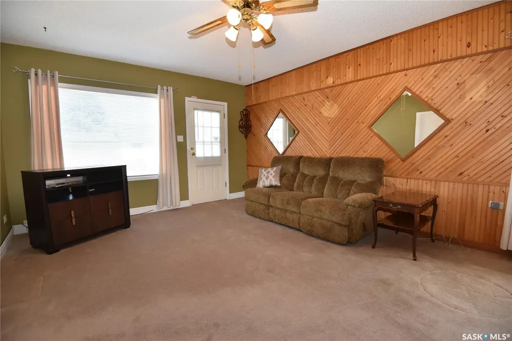 220 2nd Street E Nipawin SK S0E 1E0