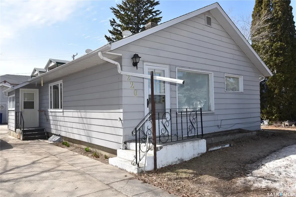 220 2nd Street E Nipawin SK S0E 1E0