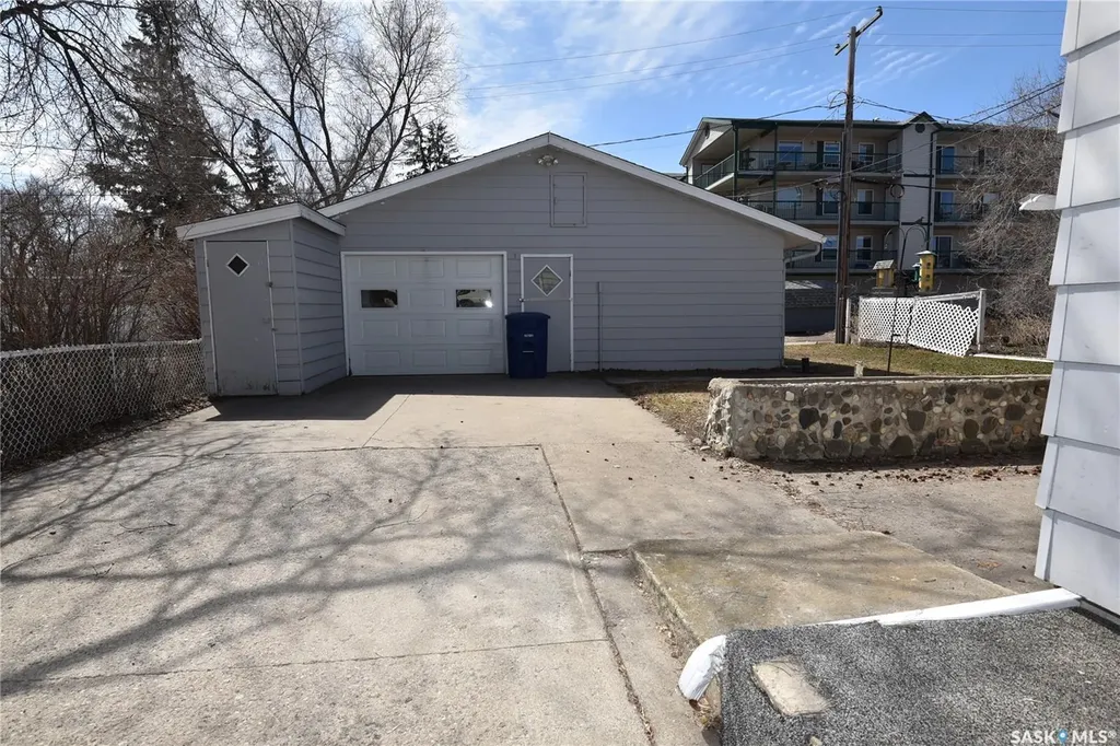 220 2nd Street E Nipawin SK S0E 1E0