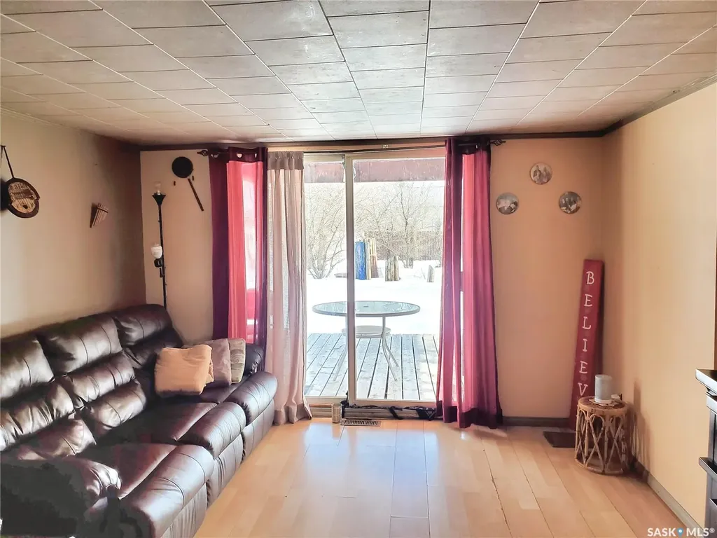 321 1st Street W Ponteix SK S0N 1Z0