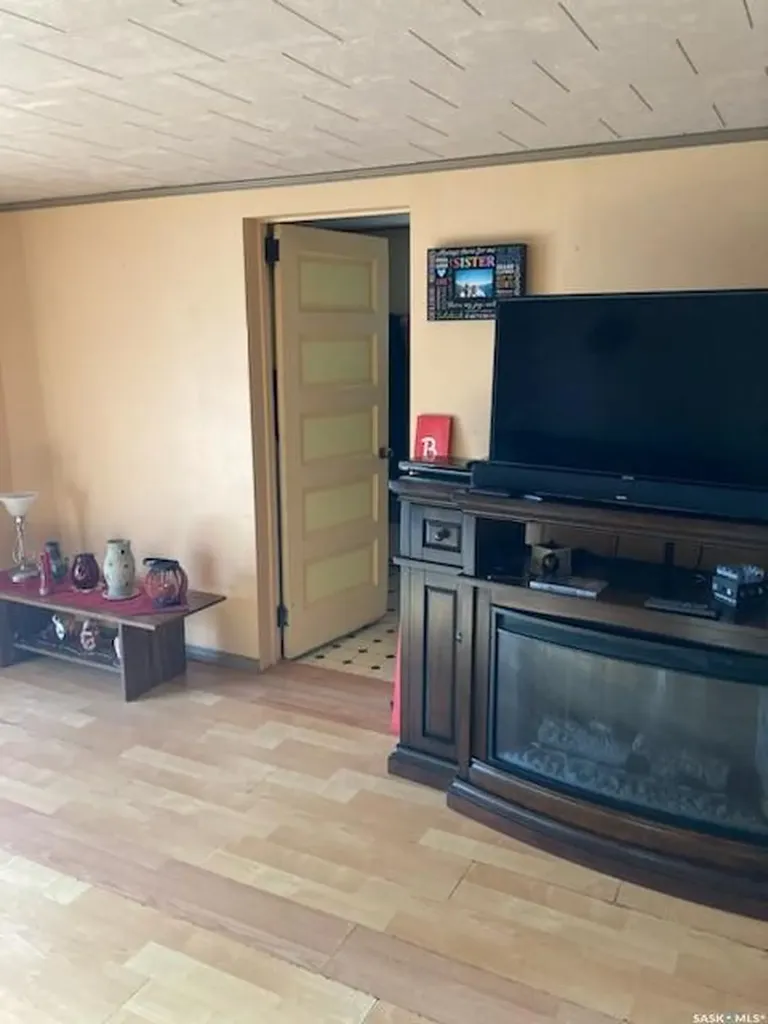 321 1st Street W Ponteix SK S0N 1Z0