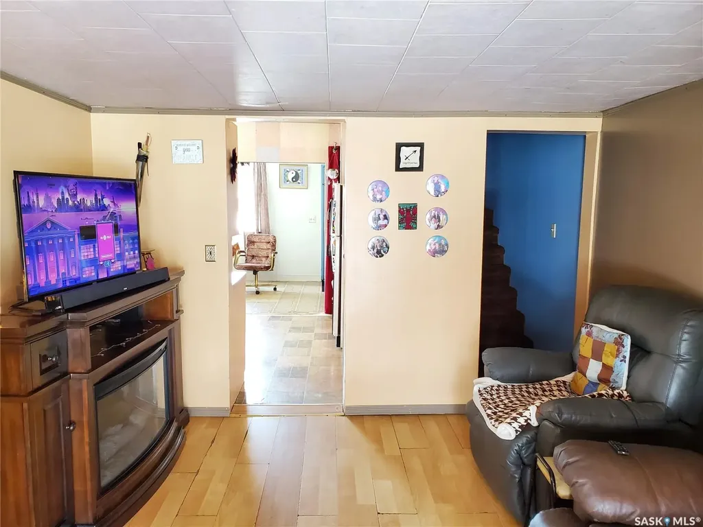321 1st Street W Ponteix SK S0N 1Z0